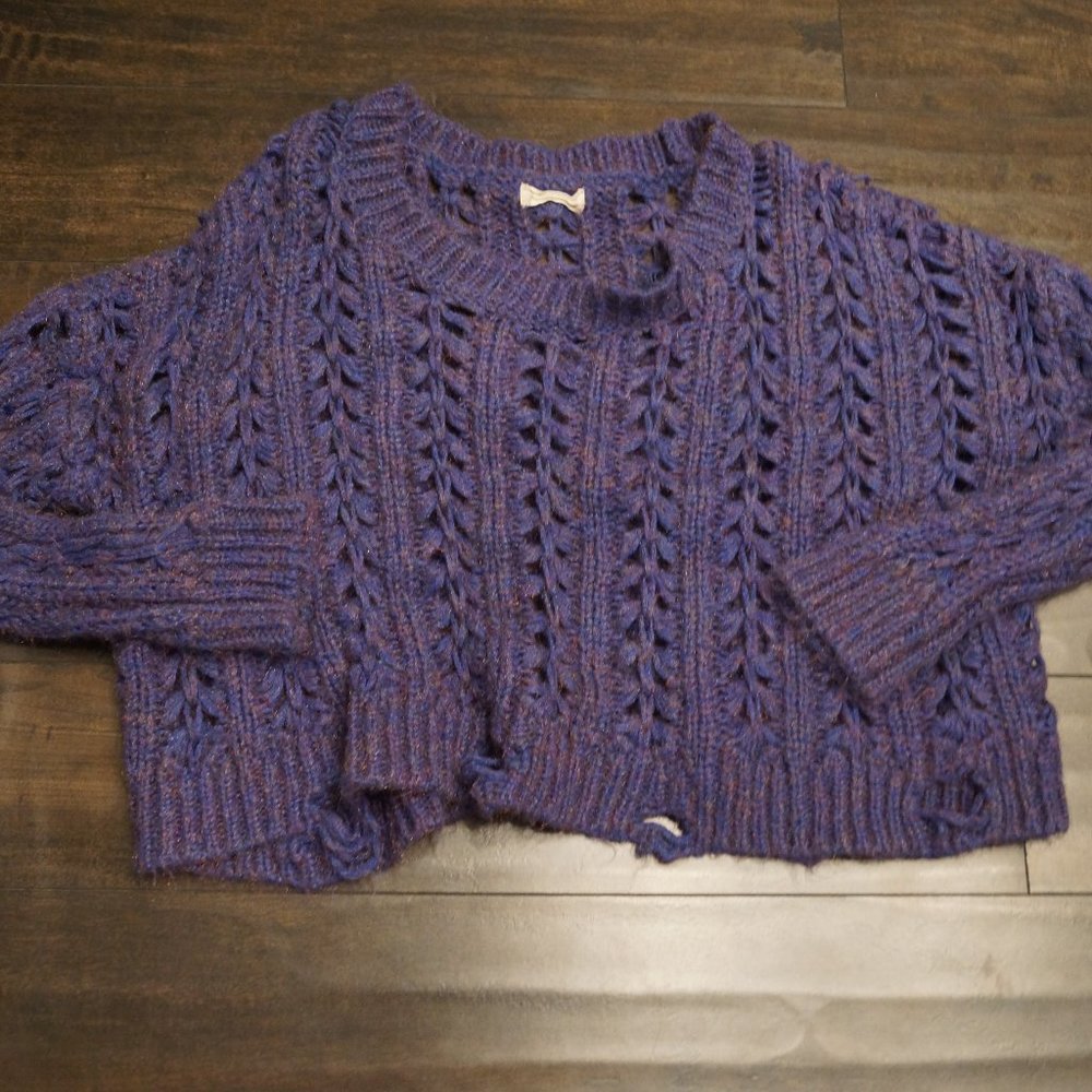 ❌Altar'd State Distressed Blue Shimmer Purple Sweater Size Large Super Sexy EUC!